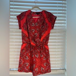 Banana Republic Romper, 8P, Pink, Orange, Red Paisley Print